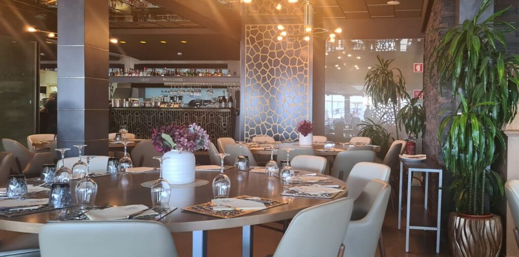 Mayflower-Restaurant-3