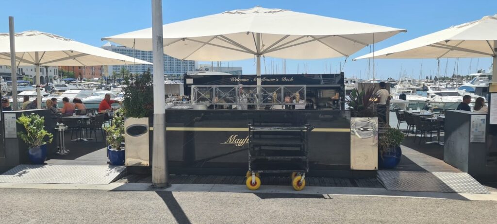 Mayflower-Restaurant-Terrace